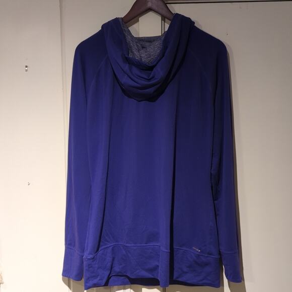 Adidas Climalite cowl neck hoodie size large - Picture 3 of 3